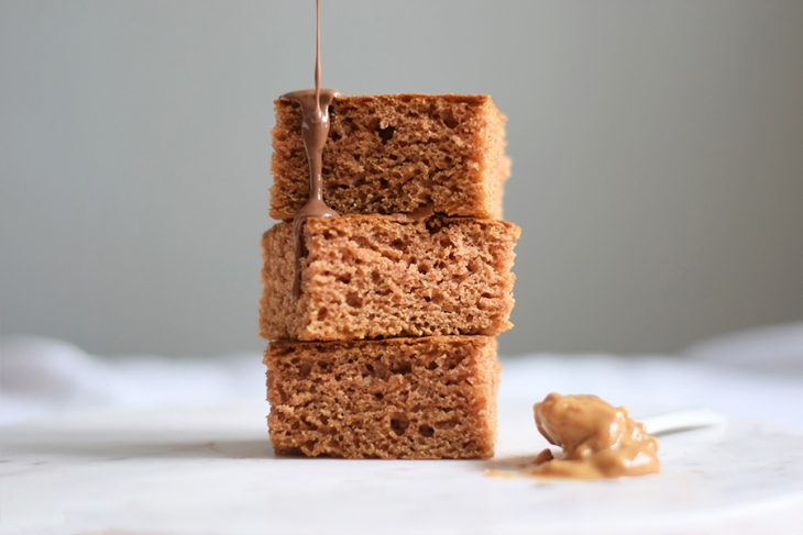 Vegan arašídová buchta